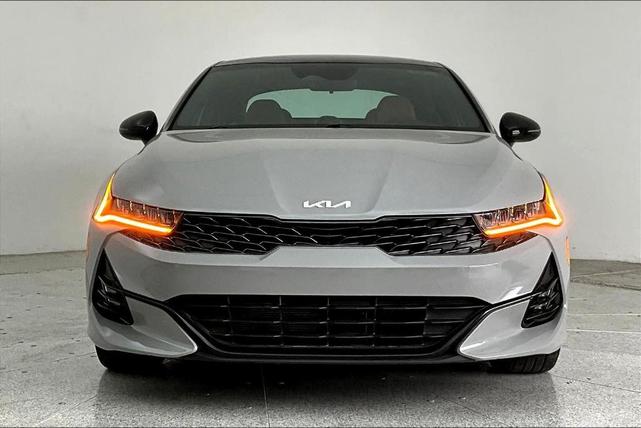 Photo of 2024 Wolf Gray Kia K5