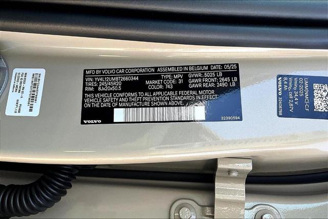 Photo of 2026 Sand Dune Metallic Volvo XC40