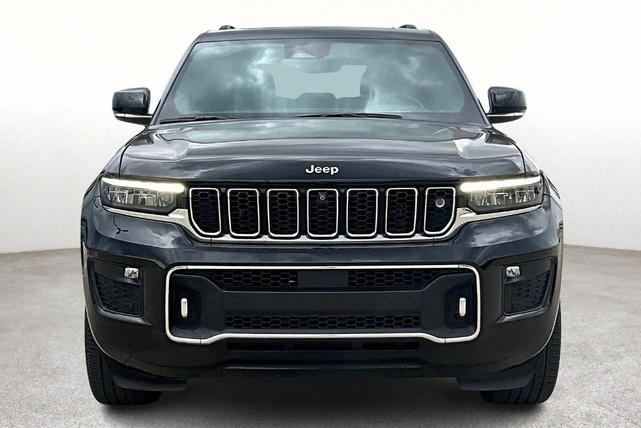 Photo of 2022 Diamond Black Jeep Grand Cherokee