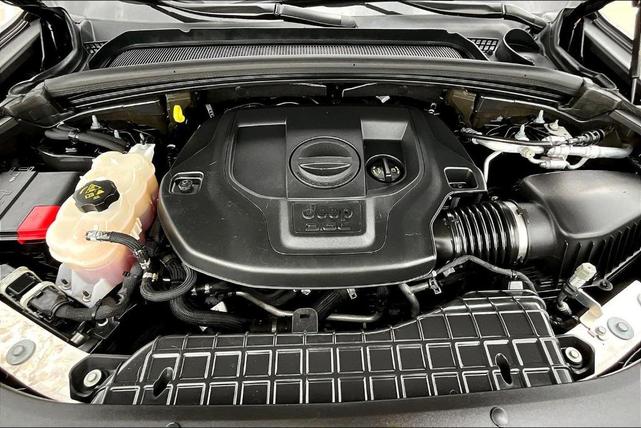 Photo of 2022 Diamond Black Jeep Grand Cherokee