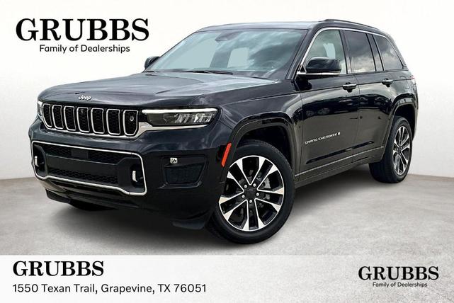 Photo of 2022 Diamond Black Jeep Grand Cherokee