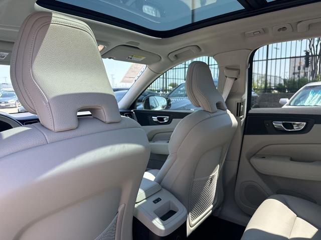 Photo of 2025 Crystal White Volvo XC60 Plug-In Hybrid
