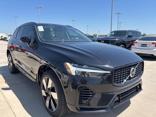 Photo of 2025 Onyx Black Metallic Volvo XC60 Plug-In Hybrid