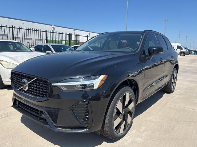Photo of 2025 Onyx Black Metallic Volvo XC60 Plug-In Hybrid
