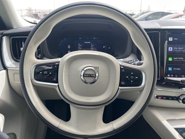 Photo of 2025 Metallic Volvo XC60