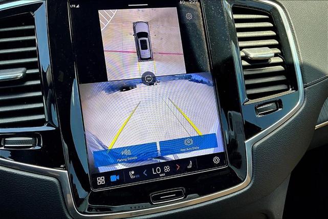 Photo of 2024 Crystal White Metallic Volvo XC90 Recharge Plug-In Hybrid