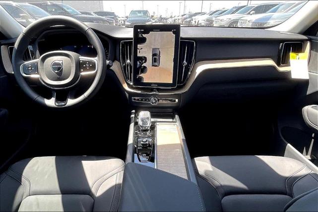 Photo of 2026 Crystal White Metallic Volvo XC60