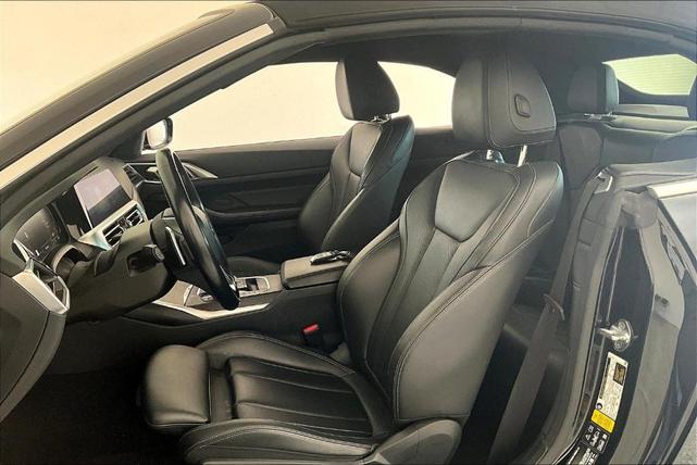 Photo of 2023 Jet Black BMW 430