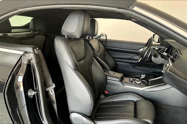 Photo of 2023 Jet Black BMW 430