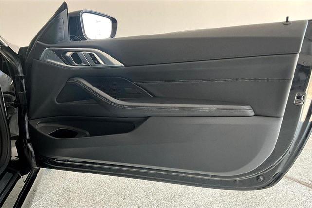 Photo of 2023 Jet Black BMW 430