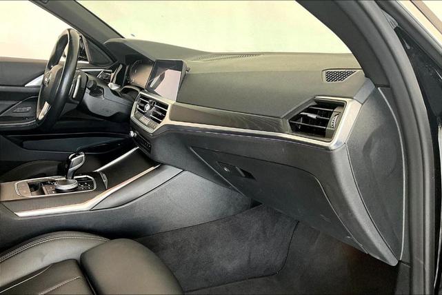 Photo of 2023 Jet Black BMW 430