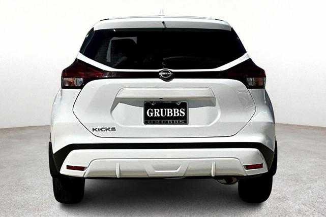 Photo of 2022 Fresh Powder Nissan Kicks