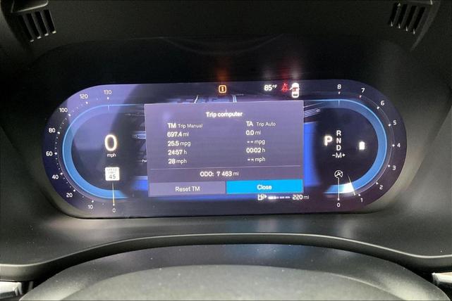 Photo of 2025 Bright Volvo XC60