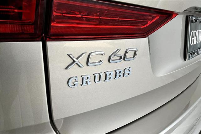 Photo of 2025 Bright Volvo XC60