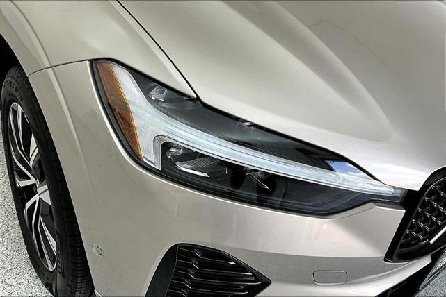 Photo of 2025 Bright Volvo XC60