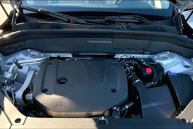 Photo of 2025 Silver Volvo XC90