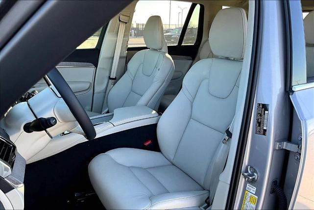 Photo of 2025 Silver Volvo XC90