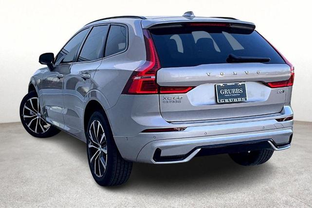 Photo of 2025 Bright Volvo XC60