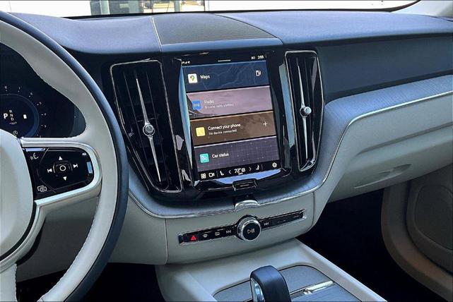 Photo of 2025 Bright Volvo XC60