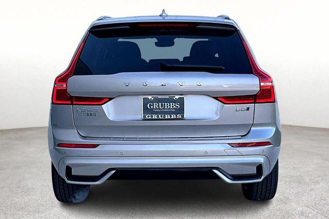 Photo of 2025 Bright Volvo XC60