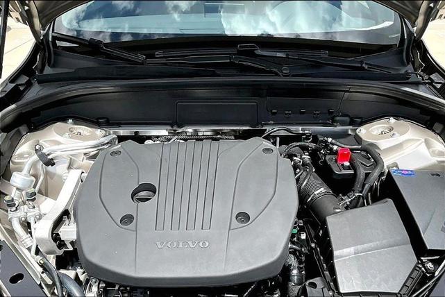 Photo of 2026 Bright Volvo XC60
