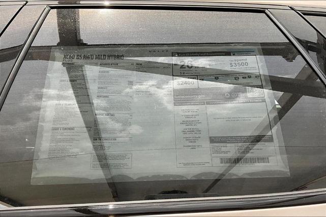 Photo of 2026 Bright Volvo XC60