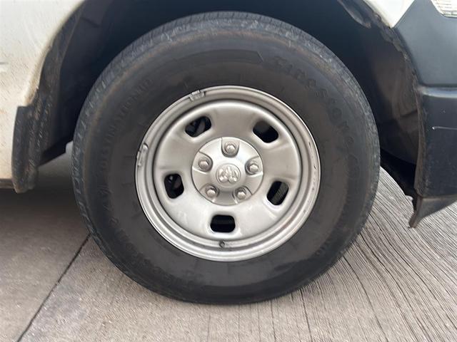 Photo of 2018 Bright White Clearcoat RAM 1500