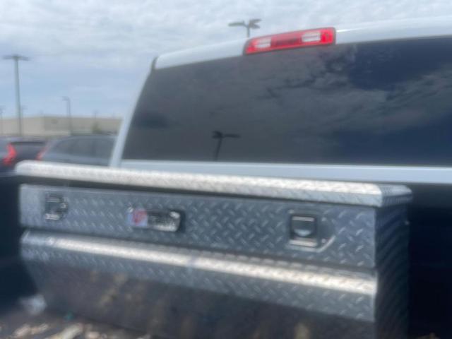 Photo of 2018 Bright White Clearcoat RAM 1500