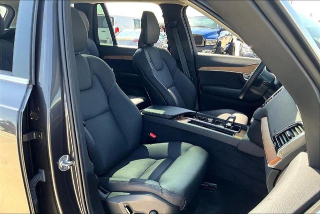 Photo of 2024 Platinum Grey Metallic Volvo XC90 Recharge Plug-In Hybrid