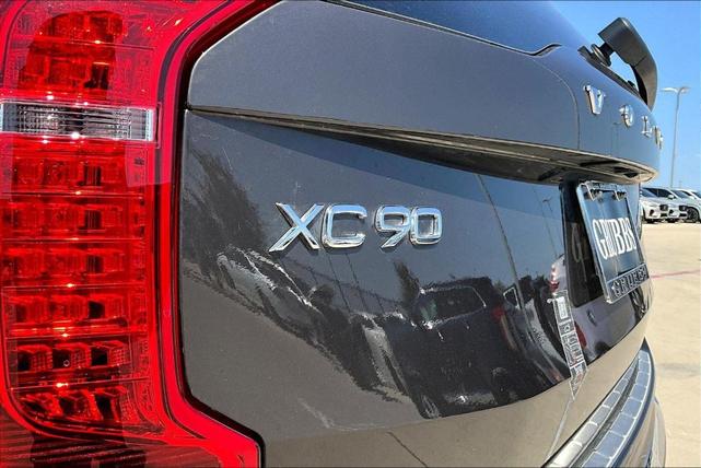 Photo of 2024 Platinum Grey Metallic Volvo XC90 Recharge Plug-In Hybrid