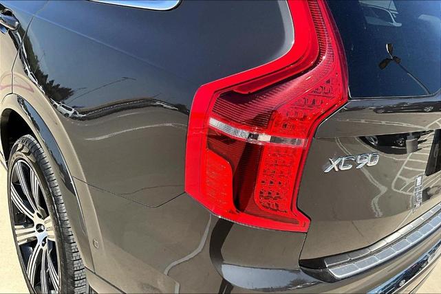Photo of 2024 Platinum Grey Metallic Volvo XC90 Recharge Plug-In Hybrid