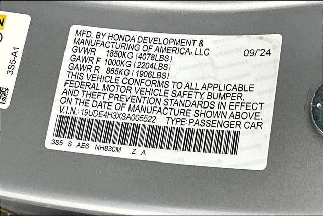 Photo of 2025 Lunar Silver Metallic Acura Integra