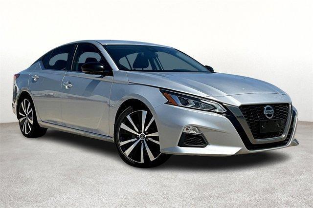 Photo of 2021 Brilliant Silver Metallic Nissan Altima