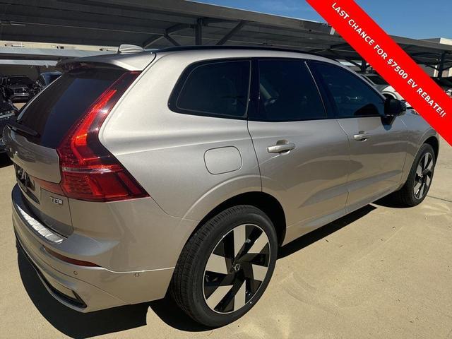 Photo of 2025 Bright Volvo XC60 Plug-In Hybrid