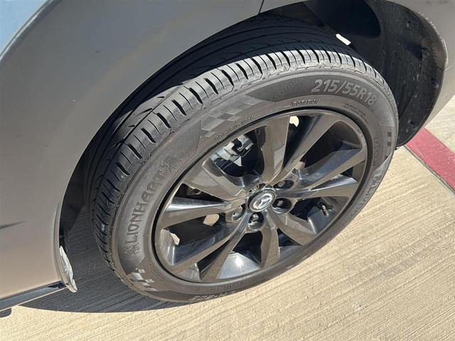 Photo of 2022 Polymetal Gray Metallic Mazda CX-30