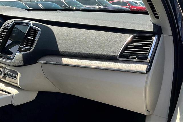 Photo of 2023 Denim Blue Metallic Volvo XC90 Recharge Plug-In Hybrid