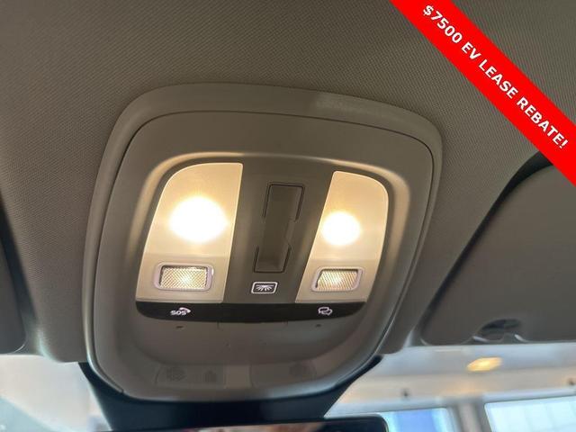 Photo of 2025 Vapour Grey Volvo XC60 Plug-In Hybrid