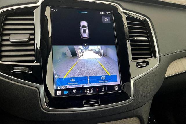 Photo of 2023 Bright Volvo XC90
