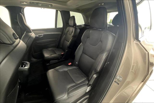 Photo of 2023 Bright Volvo XC90