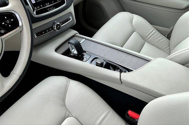 Photo of 2025 Denim Blue Metallic Volvo XC90