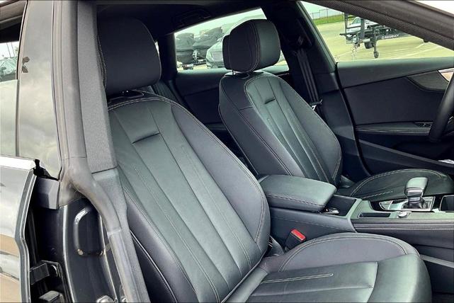 Photo of 2020 Manhattan Gray Metallic Audi A5