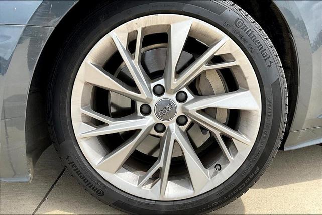 Photo of 2020 Manhattan Gray Metallic Audi A5