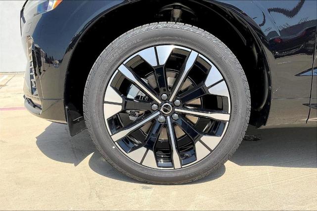 Photo of 2026 Onyx Black Metallic Volvo XC60