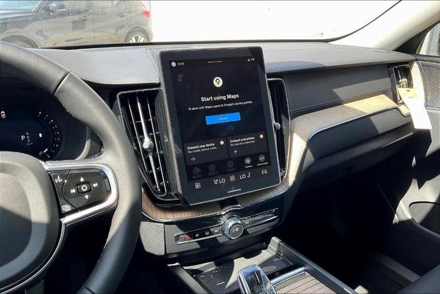 Photo of 2026 Onyx Black Metallic Volvo XC60