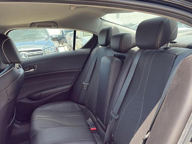 Photo of 2019 Majestic Black Pearl Acura ILX