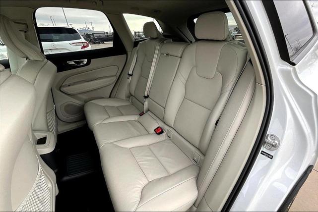 Photo of 2025 Crystal White Metallic Volvo XC60 Plug-In Hybrid