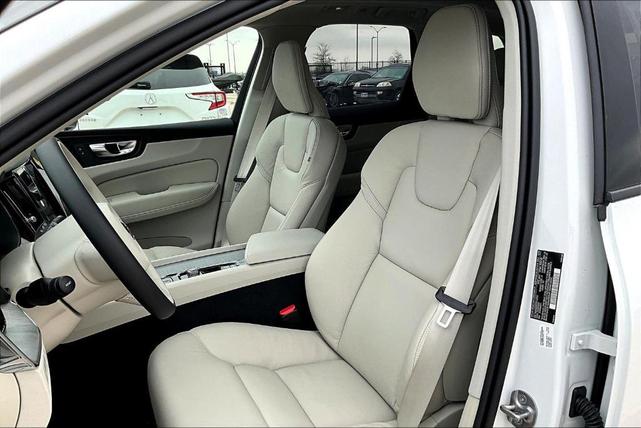 Photo of 2025 Crystal White Metallic Volvo XC60 Plug-In Hybrid