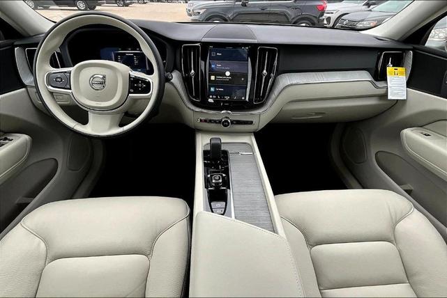 Photo of 2025 Crystal White Metallic Volvo XC60 Plug-In Hybrid