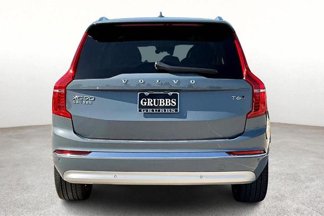Photo of 2022 Thunder Gray Metallic Volvo XC90