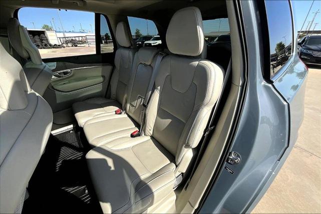 Photo of 2022 Thunder Gray Metallic Volvo XC90